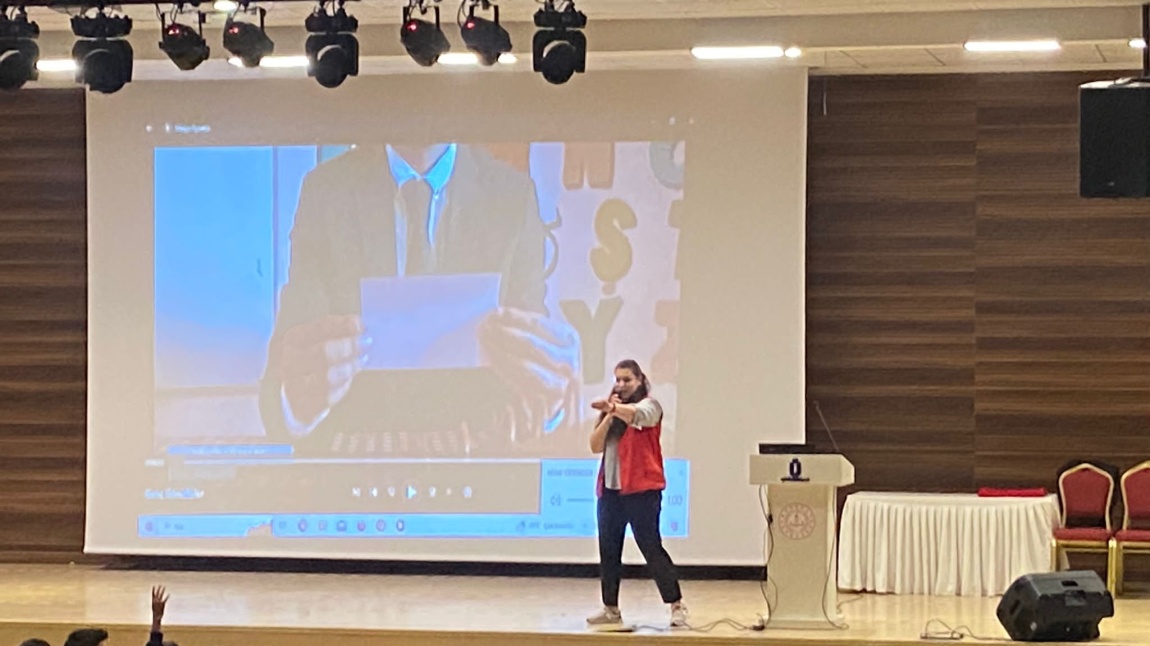 25.10.2023 Çarşamba günü konferans salonumuzda Gençlik ve Spor Bakanlığına bağlı Ataşehir Gençlik Merkezi yetkilileri tarafından öğrencilerimize yönelik tanışma etkinliği  düzenlendi.